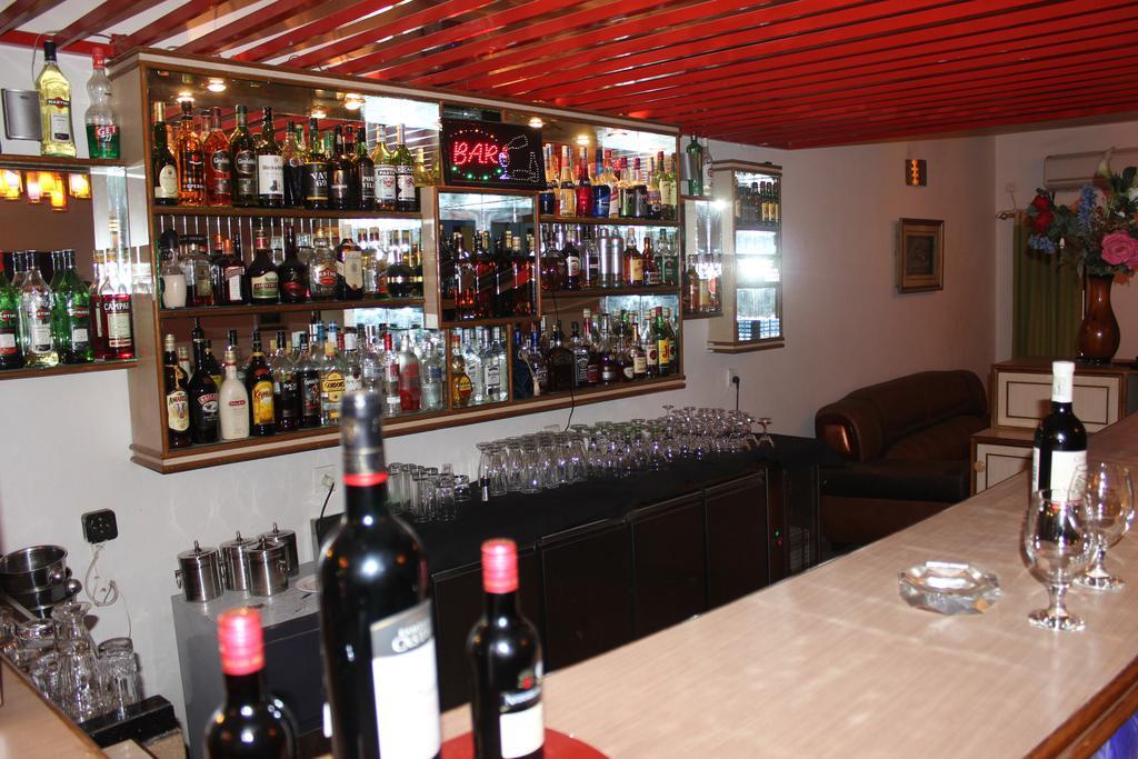 Hotel Λουμπουμπάσι Εξωτερικό φωτογραφία