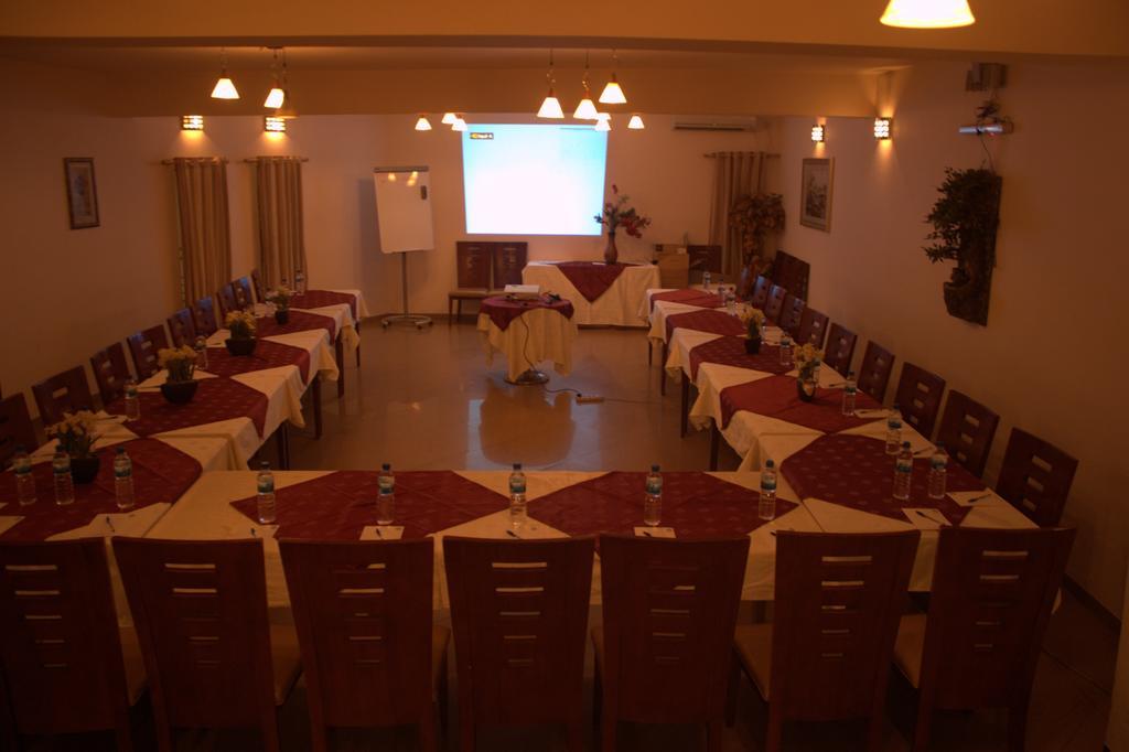 Hotel Λουμπουμπάσι Εξωτερικό φωτογραφία