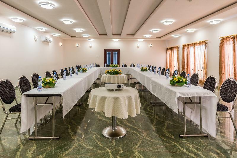 Hotel Λουμπουμπάσι Εξωτερικό φωτογραφία