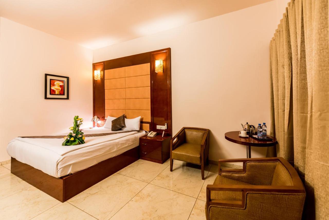 Hotel Λουμπουμπάσι Εξωτερικό φωτογραφία